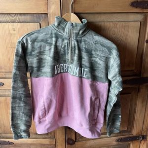 Abercrombie kids camo sweatshirt